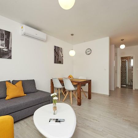 City Apartment Magdalena Trogir Extérieur photo