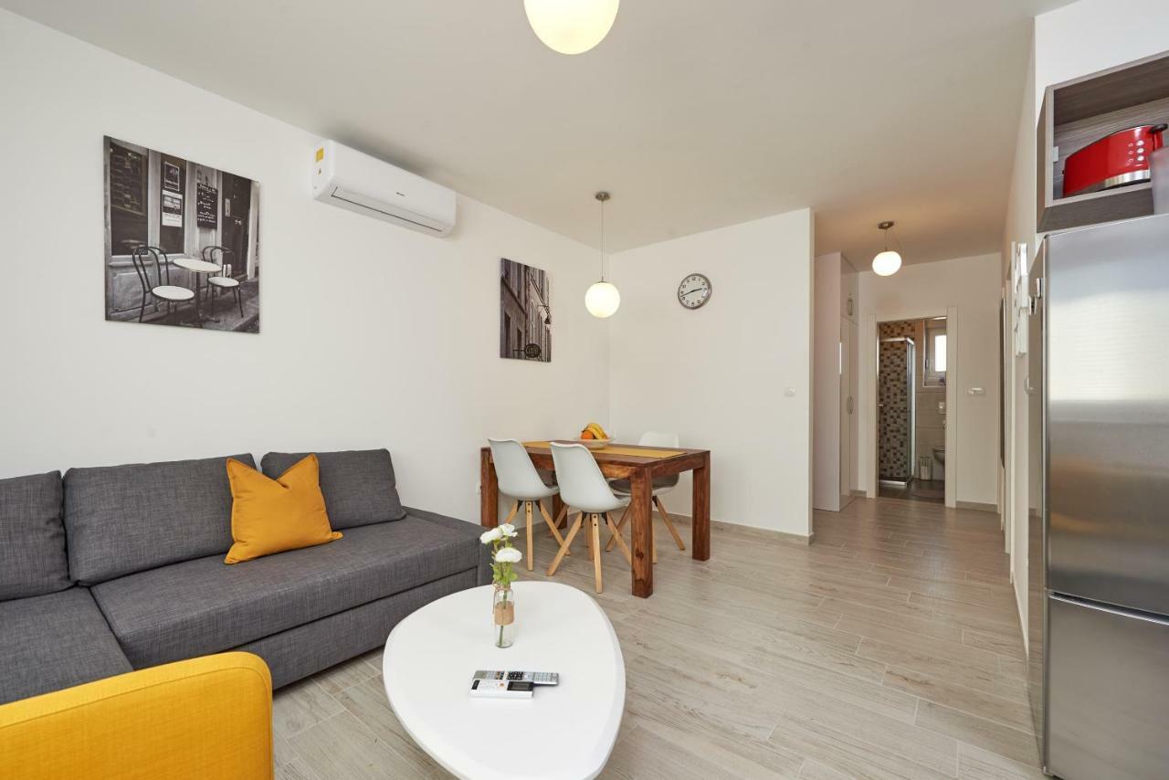 City Apartment Magdalena Trogir Extérieur photo